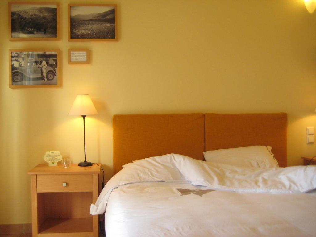 Eleonas Hotel Rovies Extérieur photo
