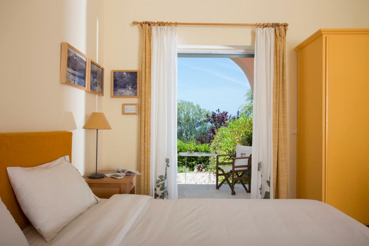 Eleonas Hotel Rovies Extérieur photo